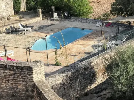 Maison accueillante à Orgnac-l'Aven avec piscine partagée - Photo 20