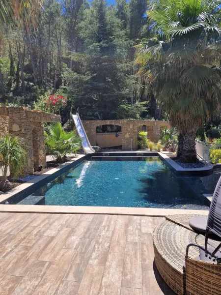 Villa raffinée avec piscine à Aubagne - Jacuzzi inclus - Photo 2