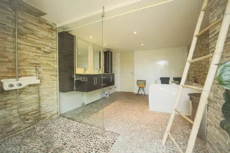 Villa raffinée avec piscine à Aubagne - Jacuzzi inclus - Photo 10