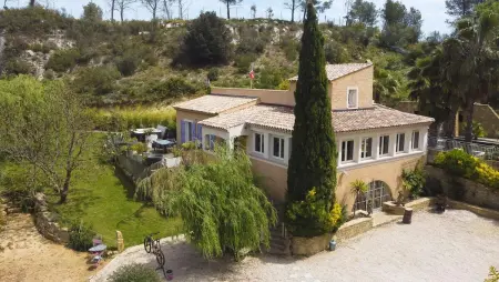 Villa raffinée avec piscine à Aubagne - Jacuzzi inclus - Photo 43