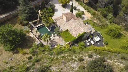 Villa raffinée avec piscine à Aubagne - Jacuzzi inclus - Photo 45
