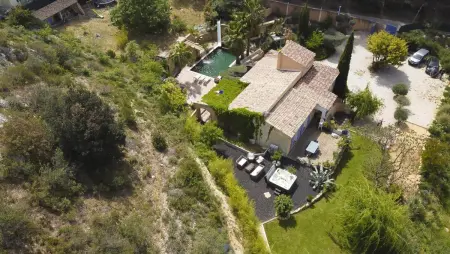 Villa raffinée avec piscine à Aubagne - Jacuzzi inclus - Photo 47