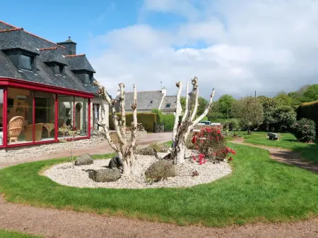 Maison charmante à Pédernec avec jardin spacieux - Photo 2