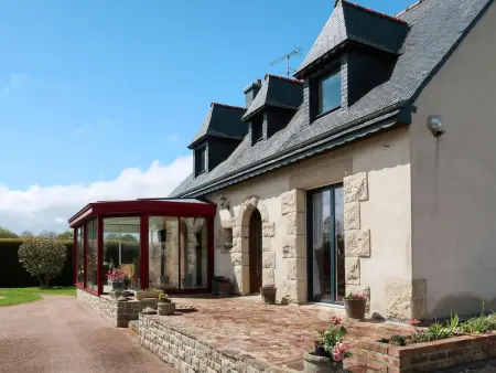Maison charmante à Pédernec avec jardin spacieux - Photo 4