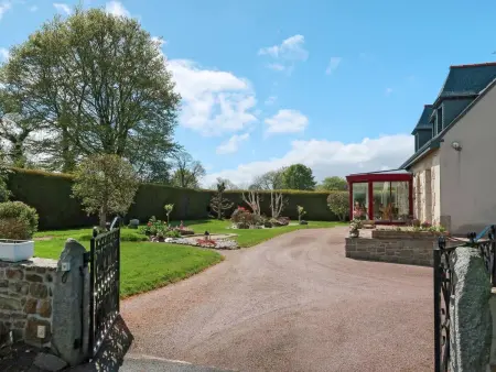 Maison charmante à Pédernec avec jardin spacieux - Photo 17