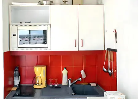 Appartement charmant à Saint-Cyprien avec vue sur la mer - 24m² - Photo 4