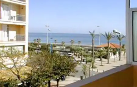 Appartement charmant à Saint-Cyprien avec vue sur la mer - 24m² - Photo 8