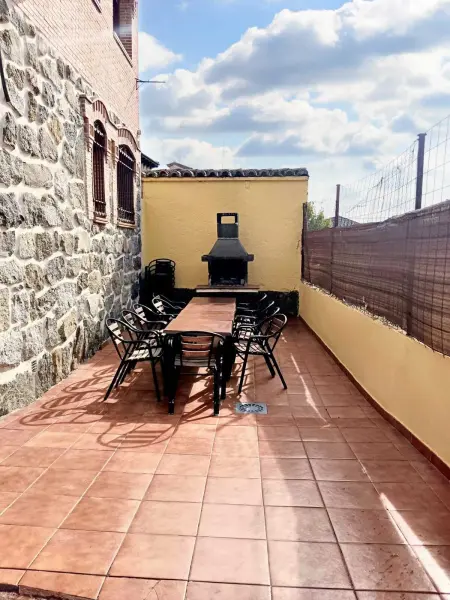Maison spacieuse à Cenicientos avec vue sur la montagne - Photo 2