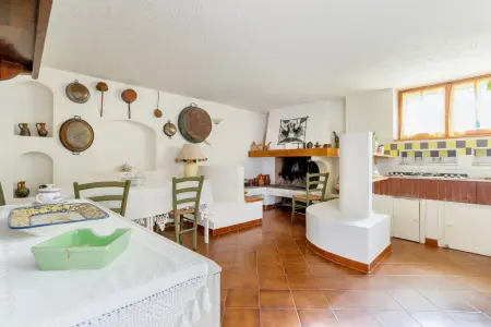 Appartement charmant à Tollo, jardin, Appartement 4 personnes à Tollo - Photo 2