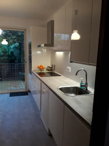 Maison charmante à Sainte-Marie avec grand jardin - Photo 1