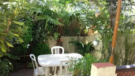Maison charmante à Sainte-Marie avec grand jardin - Photo 18