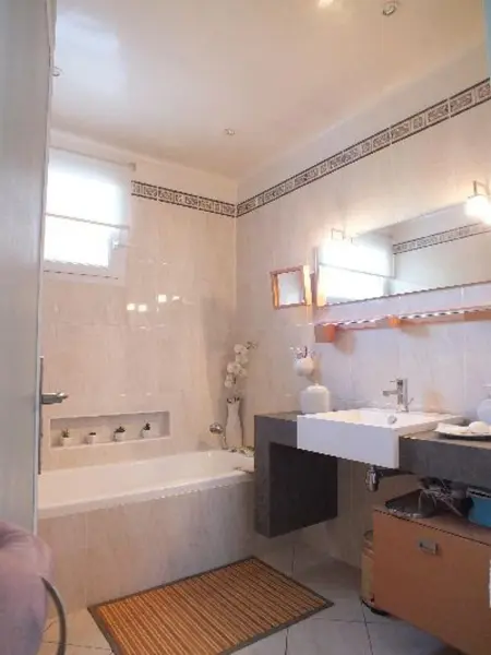 Maison chaleureuse à Orange avec piscine privée - Photo 17