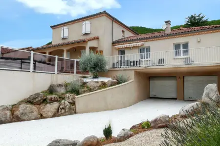 Maison confortable avec vue montagne à Nant, piscine partagée - Photo 2