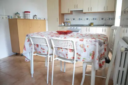 Maison charmante à Teo avec balcon et parking inclus - Photo 35