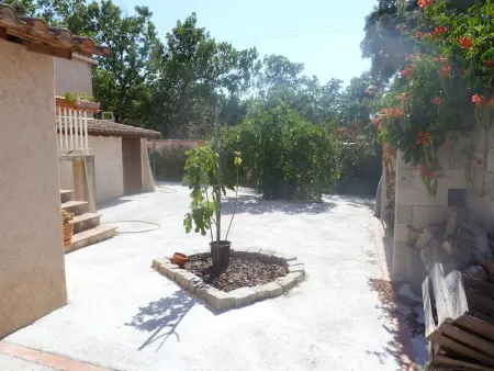 Studio charmant à Pierrefeu-du-Var, 20 m², piscine partagée - Photo 1