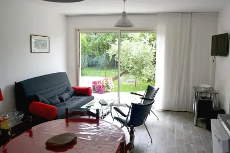 Maison charmante à Saint-Jouan-des-Guérets avec jardin clôturé - Photo 2