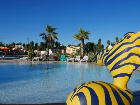 Bungalow charmant près de Vias avec piscine partagée - Photo 2