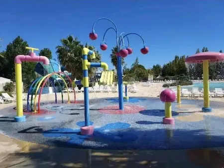 Bungalow charmant près de Vias avec piscine partagée - Photo 32