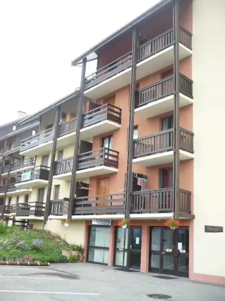 Studio douillet à Puy-Saint-Vincent, 16 m², vue sur la montagne. - Photo 11