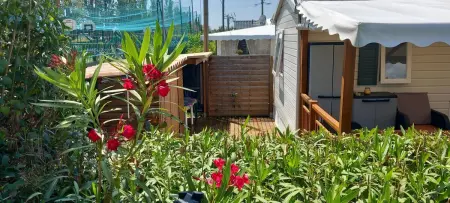 Bungalow Confortable à Fréjus avec Piscine Partagée - Photo 4