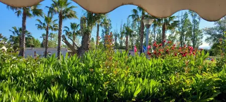 Bungalow Confortable à Fréjus avec Piscine Partagée - Photo 14