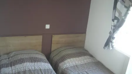 Bungalow Confortable à Fréjus avec Piscine Partagée - Photo 38