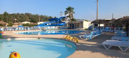 Bungalow Confortable à Fréjus avec Piscine Partagée - Photo 42