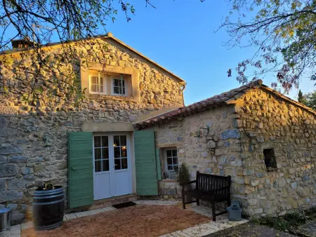 Villa charmante à Lussan avec piscine privée et jardin clos - Photo 2
