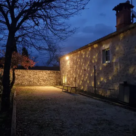 Villa charmante à Lussan avec piscine privée et jardin clos - Photo 10
