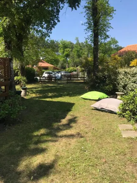 Chalet charmant à La Teste-de-Buch avec piscine partagée - Photo 2