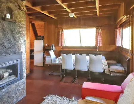 Chalet authentique à Saint-Lary-Soulan avec vue sur la montagne - Photo 3
