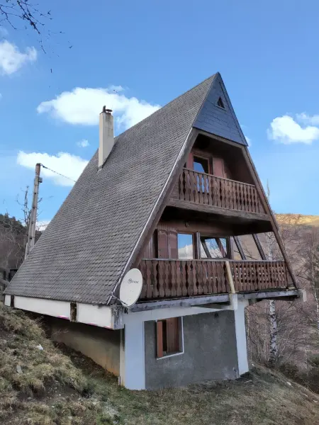 Chalet authentique à Saint-Lary-Soulan avec vue sur la montagne - Photo 8