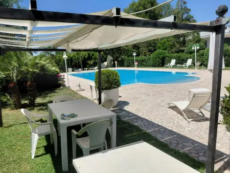 Maison spacieuse à Muro Leccese avec piscine partagée - Photo 1