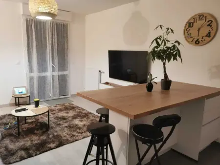 Appartement charmant à Viroflay avec terrasse & parking - Photo 4