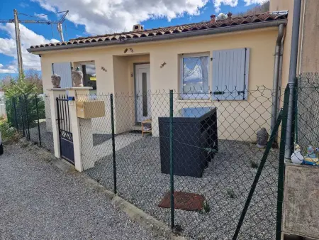 Maison chaleureuse à Forcalquier avec magnifique terrasse - Photo 12