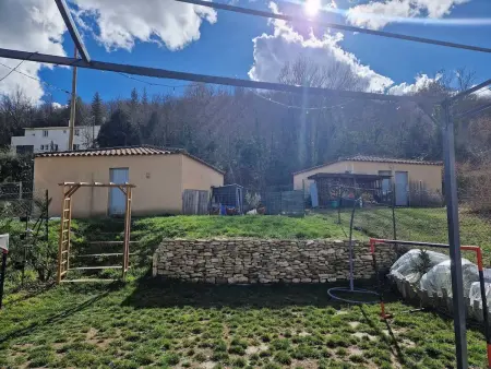 Maison chaleureuse à Forcalquier avec magnifique terrasse - Photo 13