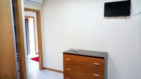 Maison charmante à Alvarães avec piscine privée - Photo 9