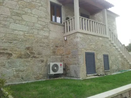 Maison charmante à Alvarães avec piscine privée - Photo 12