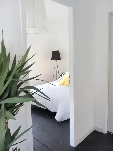 Appartement moderne à Granville - 55 m² - Vue sur mer - Photo 4