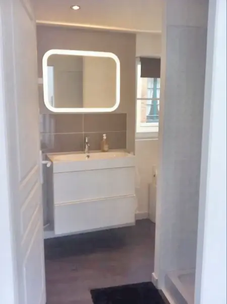 Appartement moderne à Granville - 55 m² - Vue sur mer - Photo 6