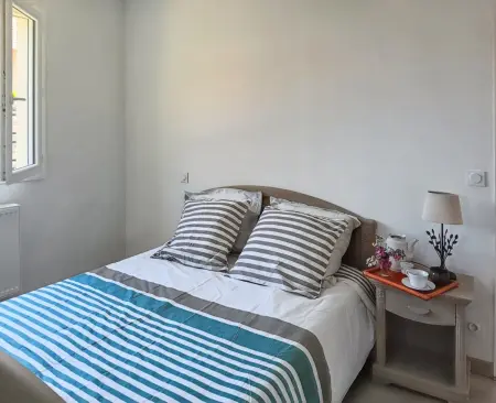 Maison charmante à Mimizan avec vue sur jardin et terrasses - Photo 4