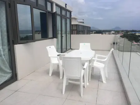 Appartement contemporain avec vue mer à Flic en Flac + piscine - Photo 2