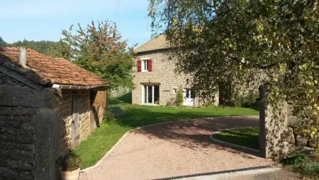 Maison charmante à La Vineuse avec jardin clôturé - Photo 14
