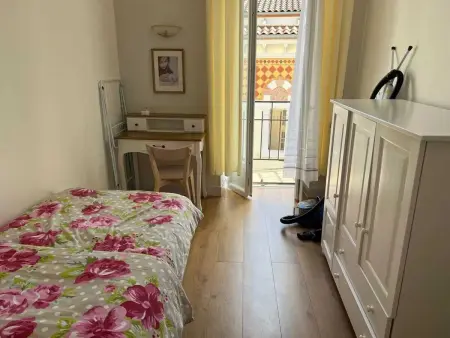 Appartement confortable à Néris-les-Bains avec parking gratuit - Photo 5