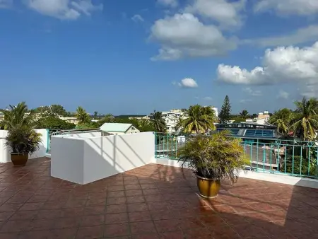 Appartement vue sur mer à Blue Bay, 125 m², proche plage - Photo 3