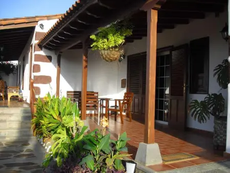 Appartement raffiné à San Cristóbal de La Laguna avec piscine – 35 m² - Photo 3