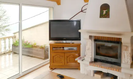 Maison chaleureuse à Nages avec vue sur lac et montagne - Photo 3