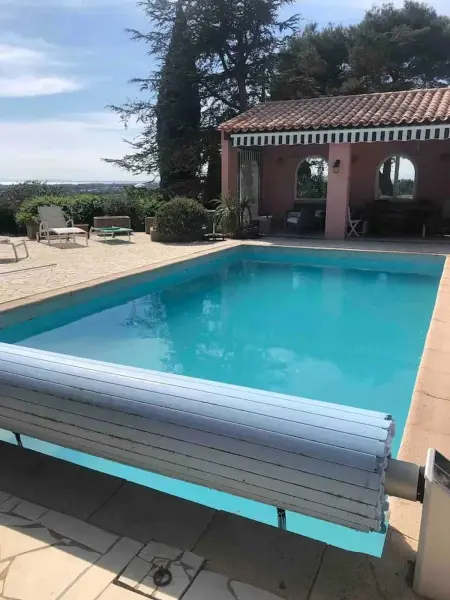 Villa spacieuse à Agde avec piscine privée, idéale pour familles - Photo 2