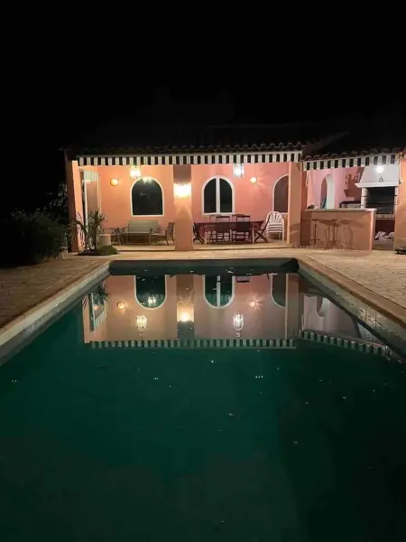 Villa spacieuse à Agde avec piscine privée, idéale pour familles - Photo 27