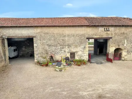 Maison charmante à Mouterre-Silly avec jardin privé - Photo 7